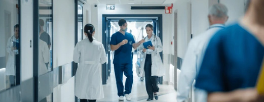 signal cellulaire à hopital aide l'équipe soignants